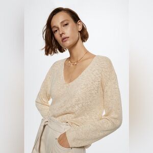 MANGO Beige V-Neck Knit Top Size Large